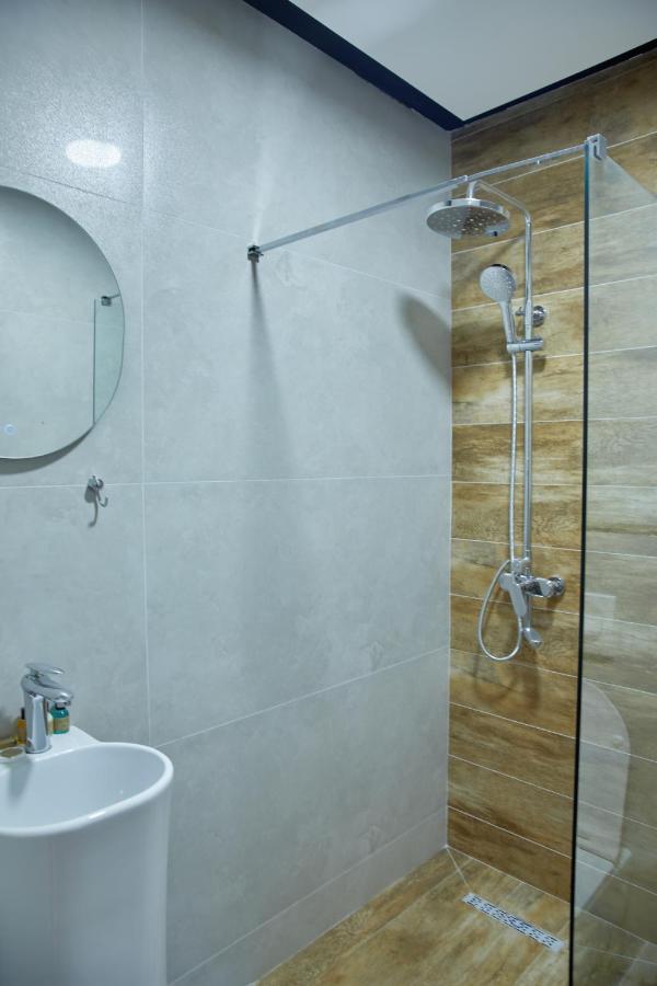 Amico Hotel Prishtine Bagian luar foto